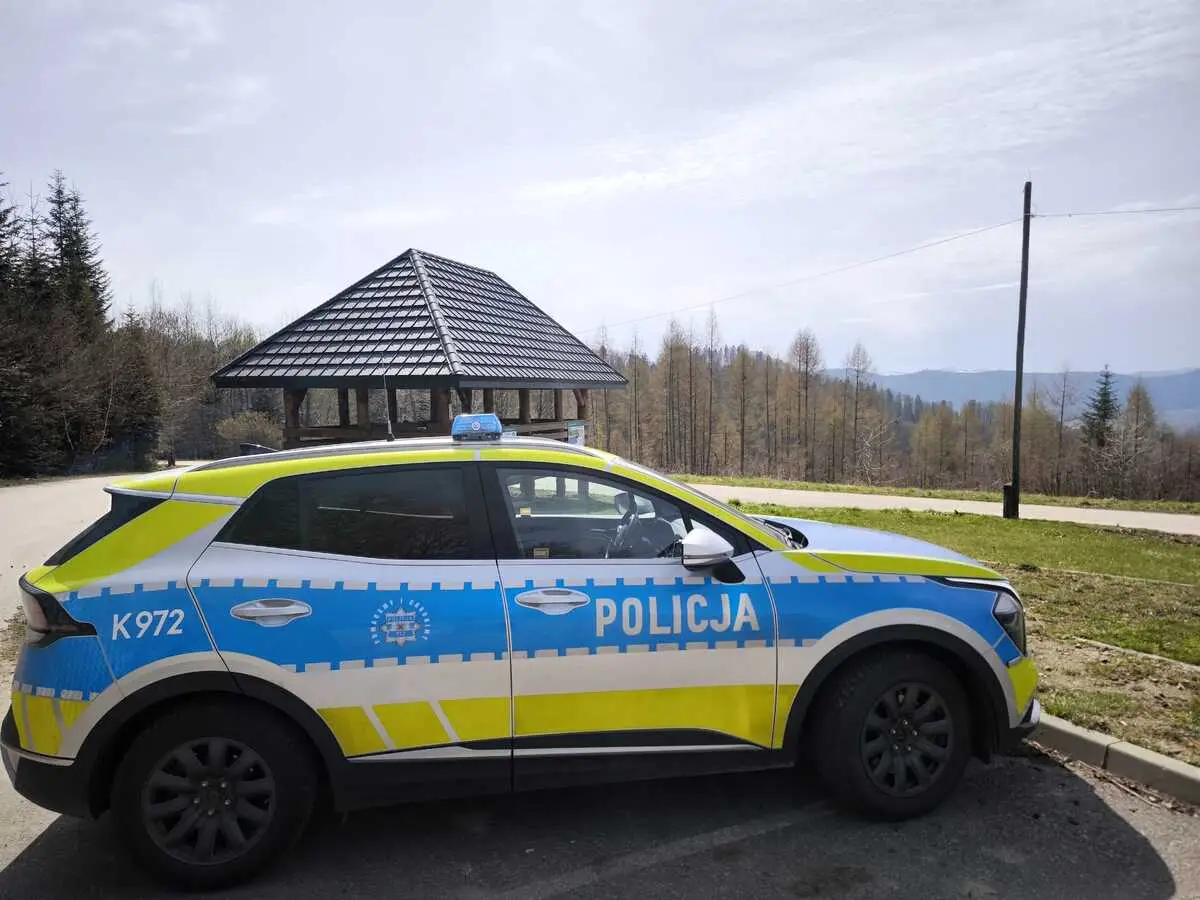 Zatrzymanie trzech poszukiwanych przez policję w powiecie bieszczadzkim