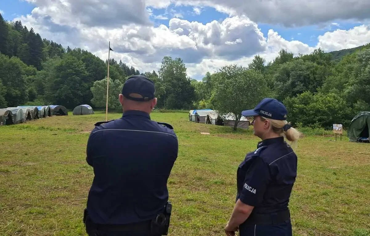 Bezpieczeństwo na harcerskich obozowiskach – działania Policji w wakacje