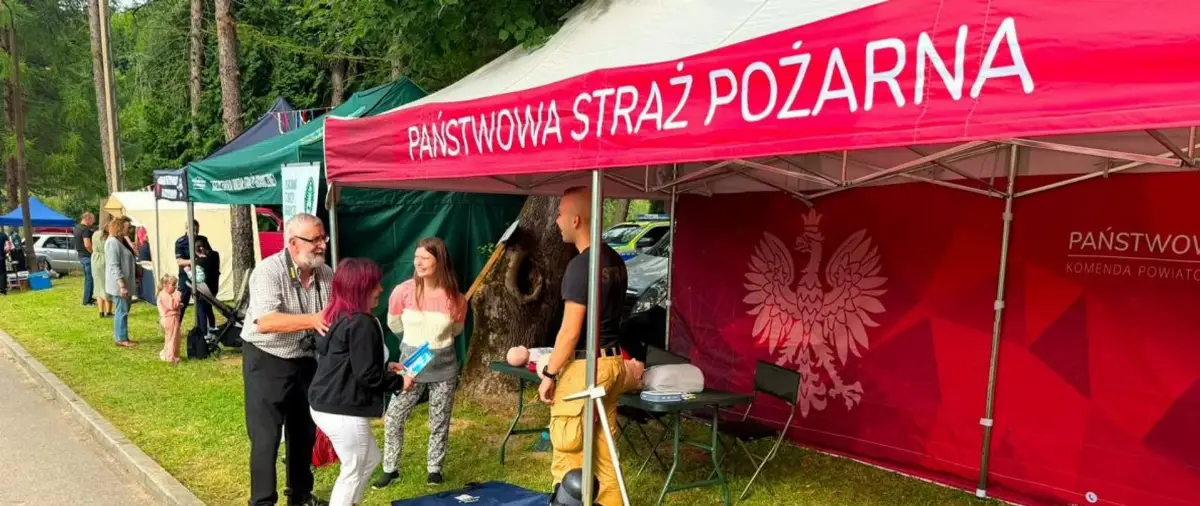 Udział strażaków PSP w Dożynkach w Łobozewie